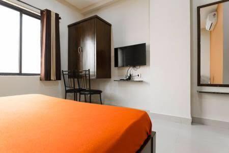 Oyo 18431 Hotel Celestee Grand Haydarabad Dış mekan fotoğraf